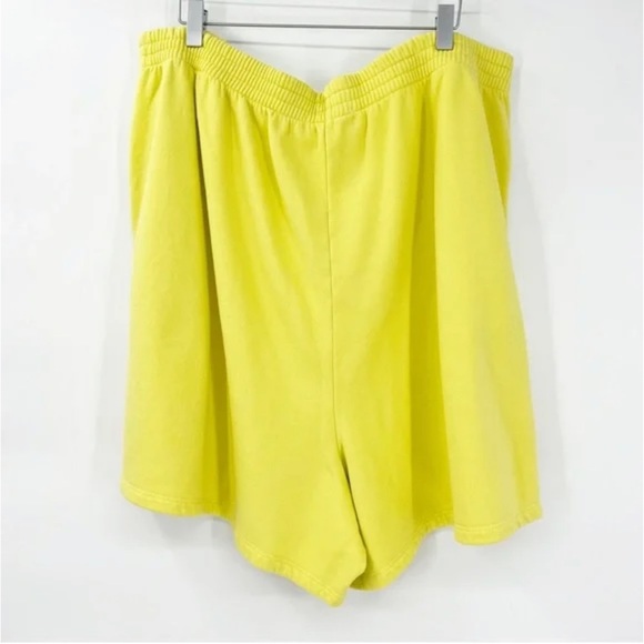 Daydreamer Ransom Note Hi-Frequency BF Boyfriend Sweat Shorts in Citron Yellow - Picture 4 of 8